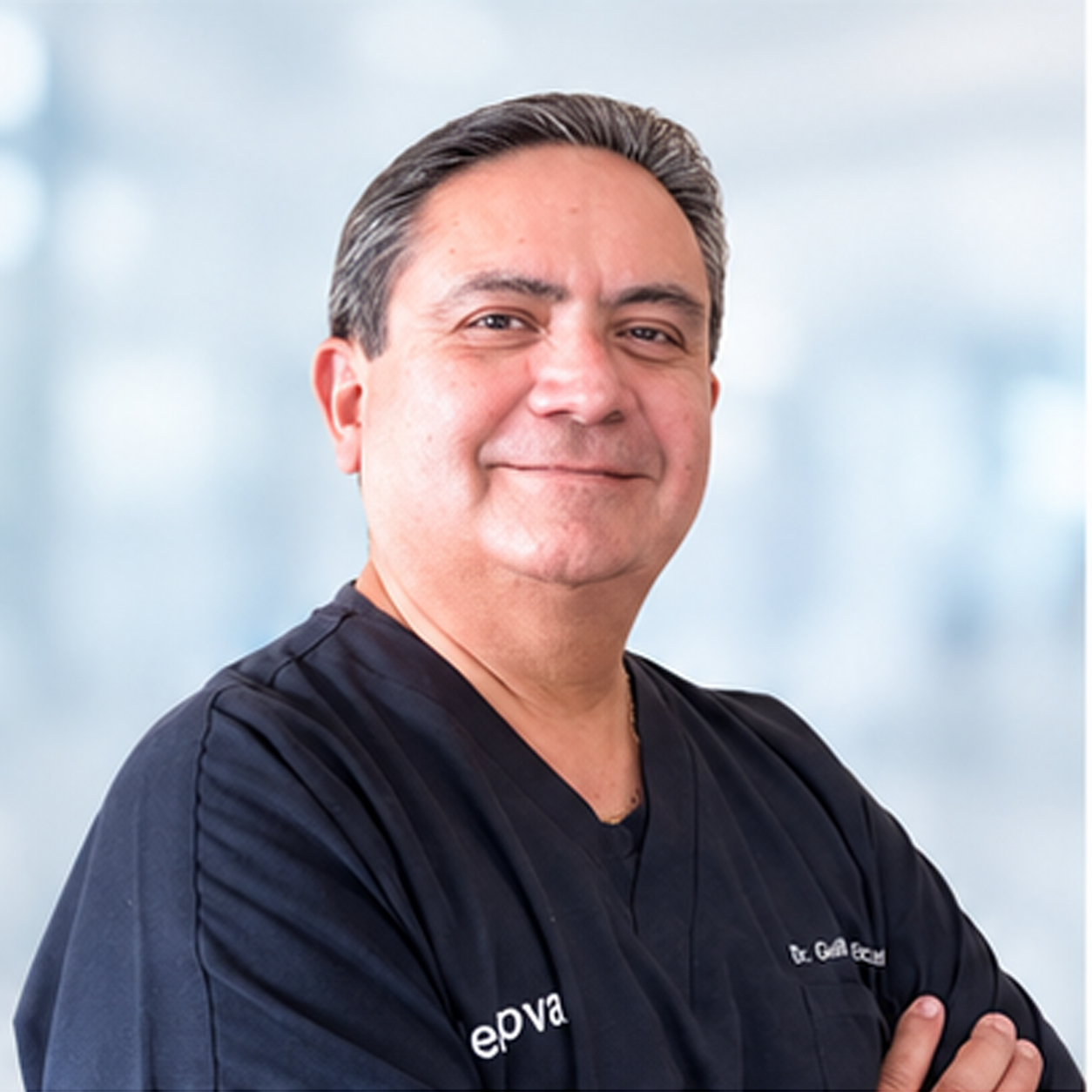 Dr. Guillermo Echeverria
